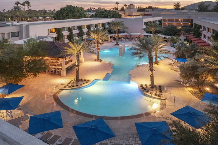The Scottsdale Resort and Spa, Curio Collection by Hilton 5