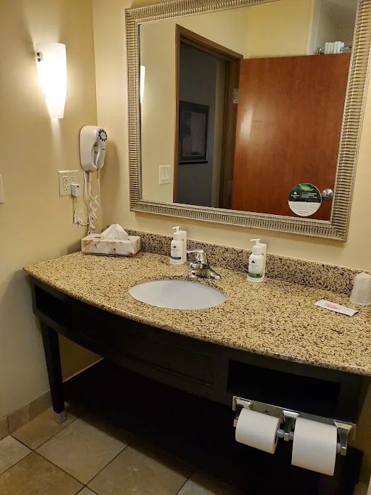 GreenTree Inn & Suites Florence 4