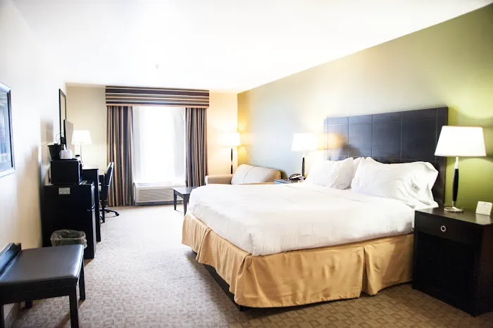 GreenTree Inn & Suites Florence 4