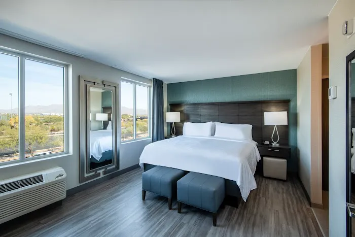Staybridge Suites Scottsdale - Talking Stick, an IHG Hotel 4