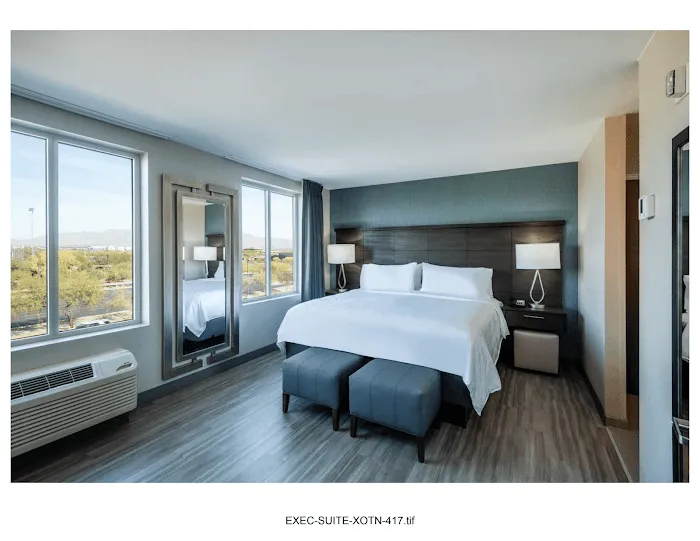 Staybridge Suites Scottsdale - Talking Stick, an IHG Hotel 4