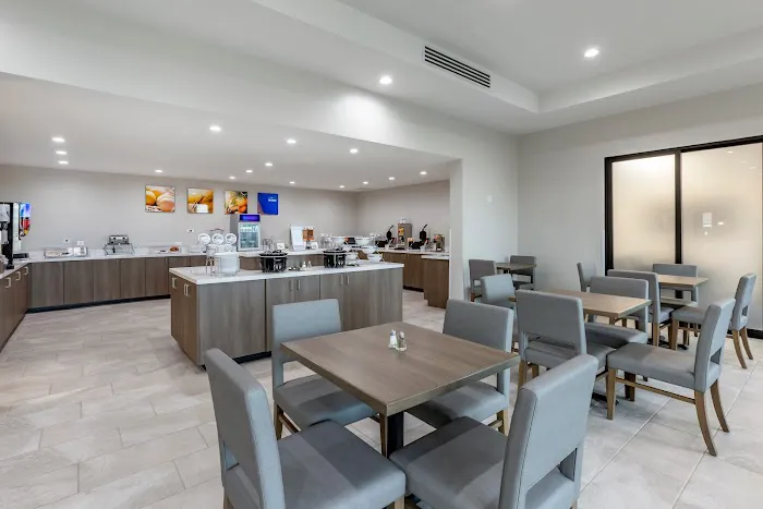 Comfort Suites Scottsdale @ Talking Stick 4