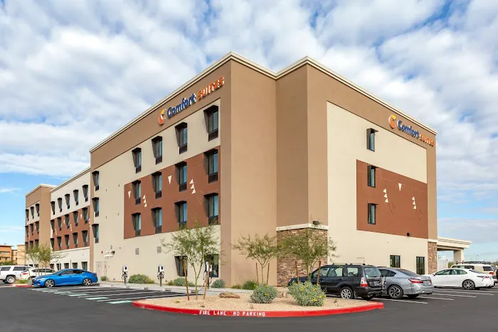 Comfort Suites Scottsdale @ Talking Stick 4