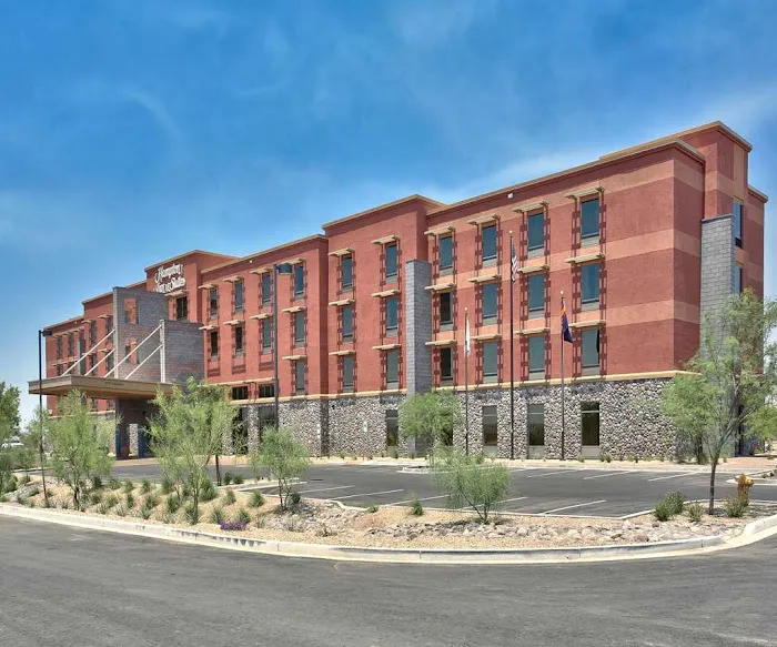 Hampton Inn & Suites Scottsdale at Talking Stick 4