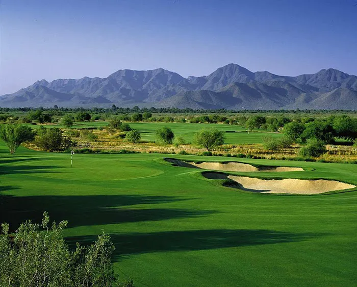 Hampton Inn & Suites Scottsdale at Talking Stick 4