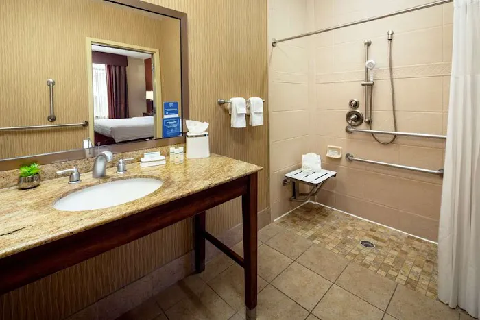 Hampton Inn & Suites Scottsdale at Talking Stick 4