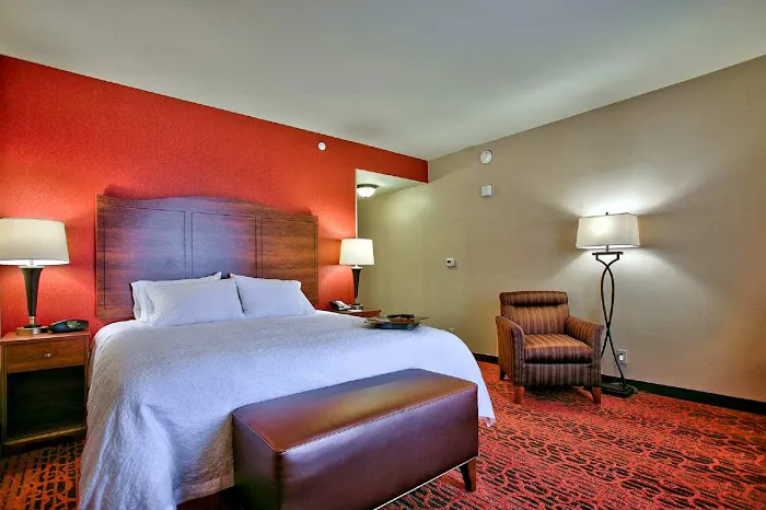 Hampton Inn & Suites Scottsdale at Talking Stick 4