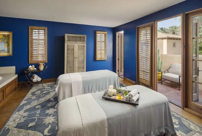 Royal Palms Resort and Spa -The Unbound Collection by Hyatt 5