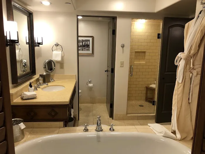 Royal Palms Resort and Spa -The Unbound Collection by Hyatt 5