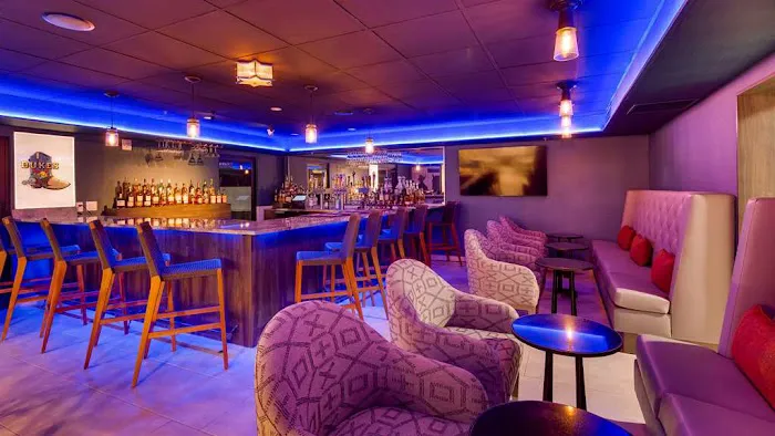 Aiden by Best Western Scottsdale North 5