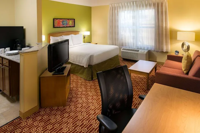 Sonesta Simply Suites Phoenix Scottsdale 5