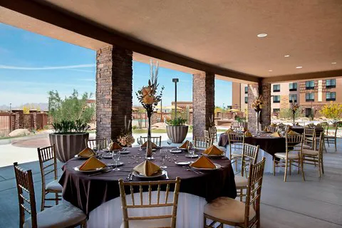 Courtyard Scottsdale Salt River 4