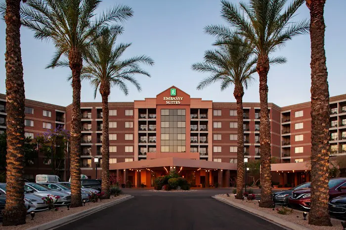 Embassy Suites by Hilton Phoenix Scottsdale 5
