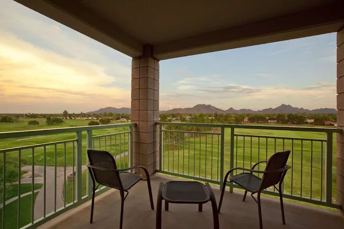 Embassy Suites by Hilton Phoenix Scottsdale 5