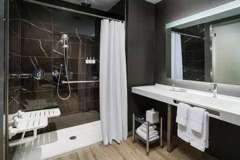 AC Hotel Scottsdale North 5