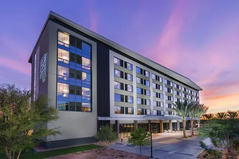 AC Hotel Scottsdale North 5