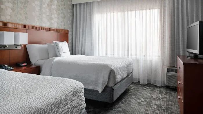 Sonesta Select Phoenix Camelback 5