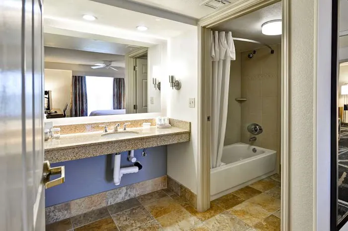 Homewood Suites by Hilton Phoenix-Biltmore 5