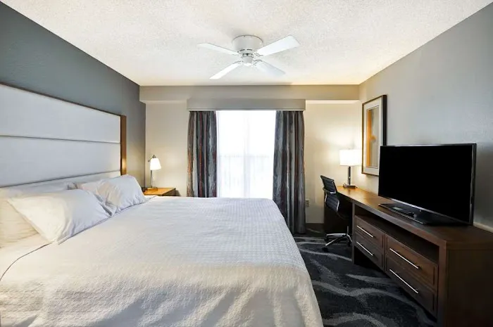 Homewood Suites by Hilton Phoenix-Biltmore 5