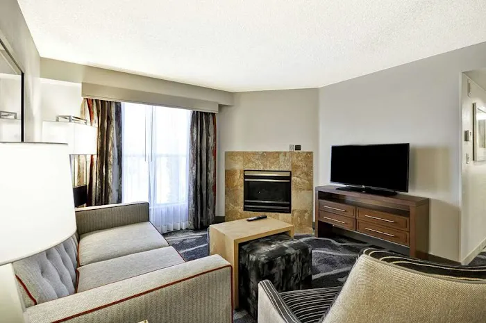 Homewood Suites by Hilton Phoenix-Biltmore 5