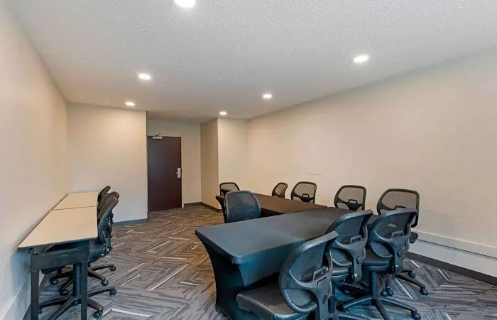 Extended Stay America Select Suites - Phoenix - Airport - E. Oak St. 5