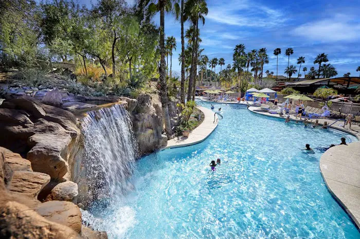PHOENIX RESORT 5