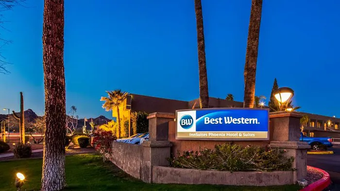 Best Western InnSuites Phoenix Hotel & Suites 5
