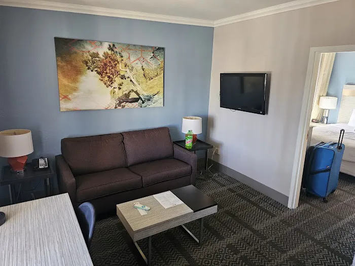 Best Western InnSuites Phoenix Hotel & Suites 5