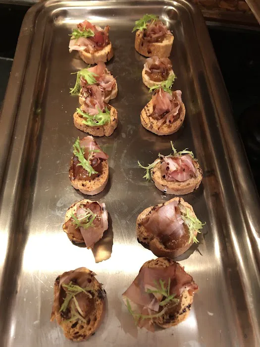 Fairmont Gold Lounge 5