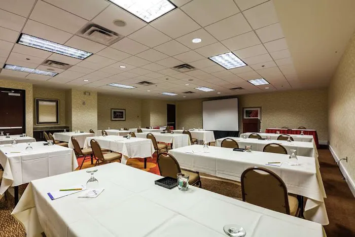 DoubleTree by Hilton Phoenix Midtown 5