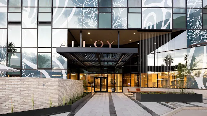 Sentral Alloy Midtown 5