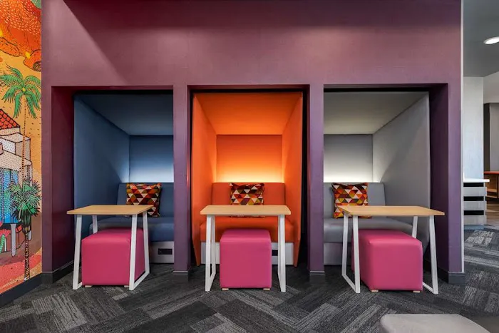 Tru by Hilton Phoenix Midtown 5