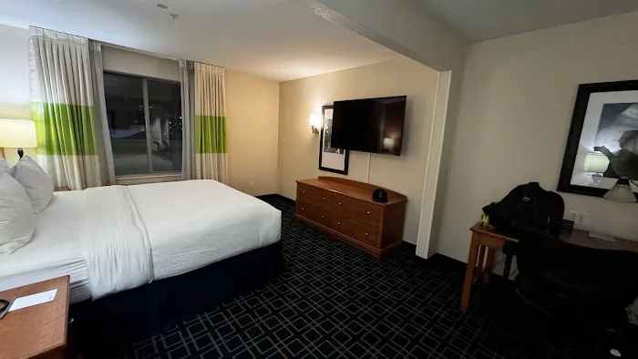 Fairfield Inn & Suites Phoenix Midtown 5