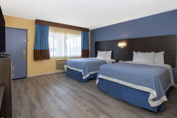 SureStay by Best Western Phoenix Airport 5