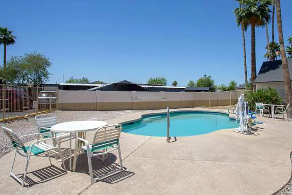 SureStay by Best Western Phoenix Airport 5
