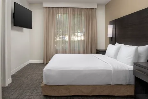 Residence Inn Phoenix Airport 5