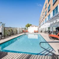 Holiday Inn Express & Suites Phoenix - Airport North ico