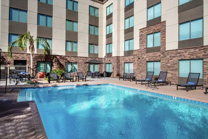 Hampton Inn Phoenix-Airport North 5