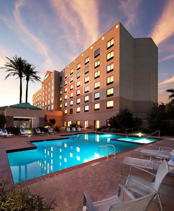 Radisson Hotel Phoenix Airport 5