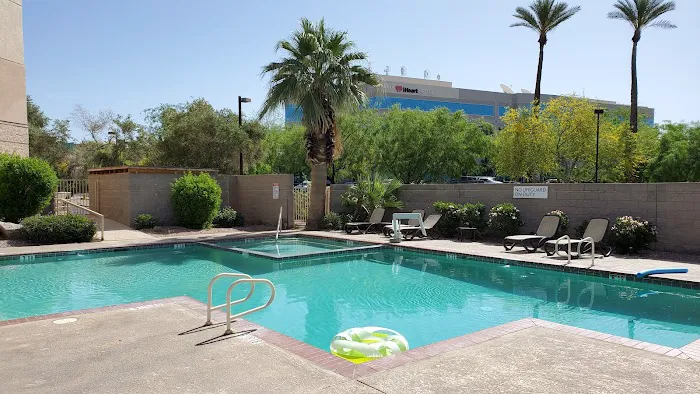 Radisson Hotel Phoenix Airport 5