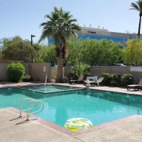 Radisson Hotel Phoenix Airport ico