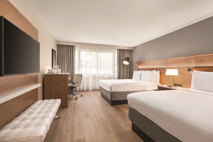 Radisson Hotel Phoenix Airport 5