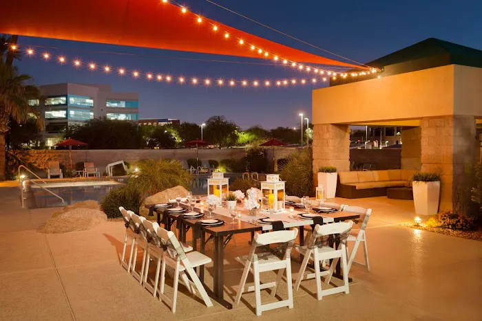 Radisson Hotel Phoenix Airport 5
