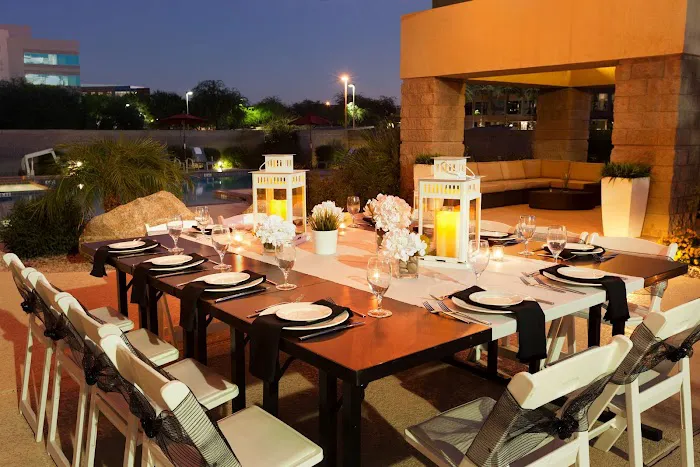 Radisson Hotel Phoenix Airport 5