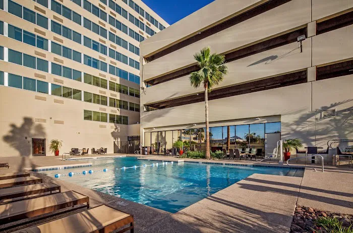 Crowne Plaza Phoenix Airport - PHX 5