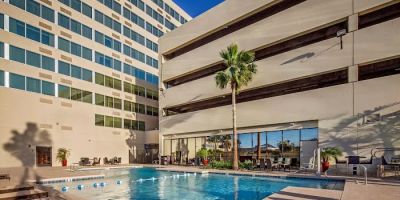 Crowne Plaza Phoenix Airport - PHX