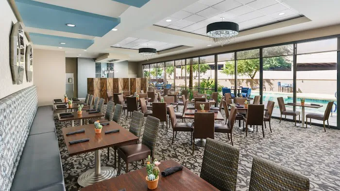 Crowne Plaza Phoenix Airport - PHX 5