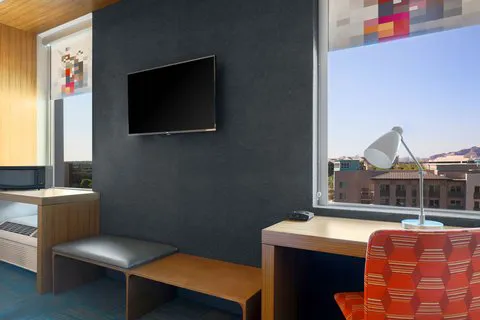 Aloft Phoenix-Airport 5