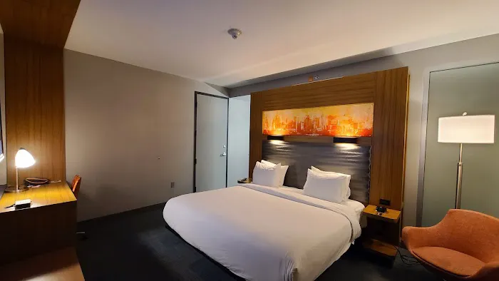 Aloft Phoenix-Airport 5