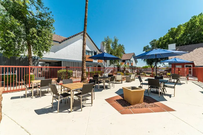 Metro Phoenix : All Inclusive Living 5
